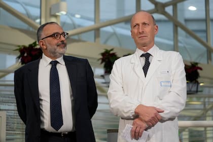 El médico que atendió al Papa en el Gemelli contó que estuvo dos veces al borde de la muerte