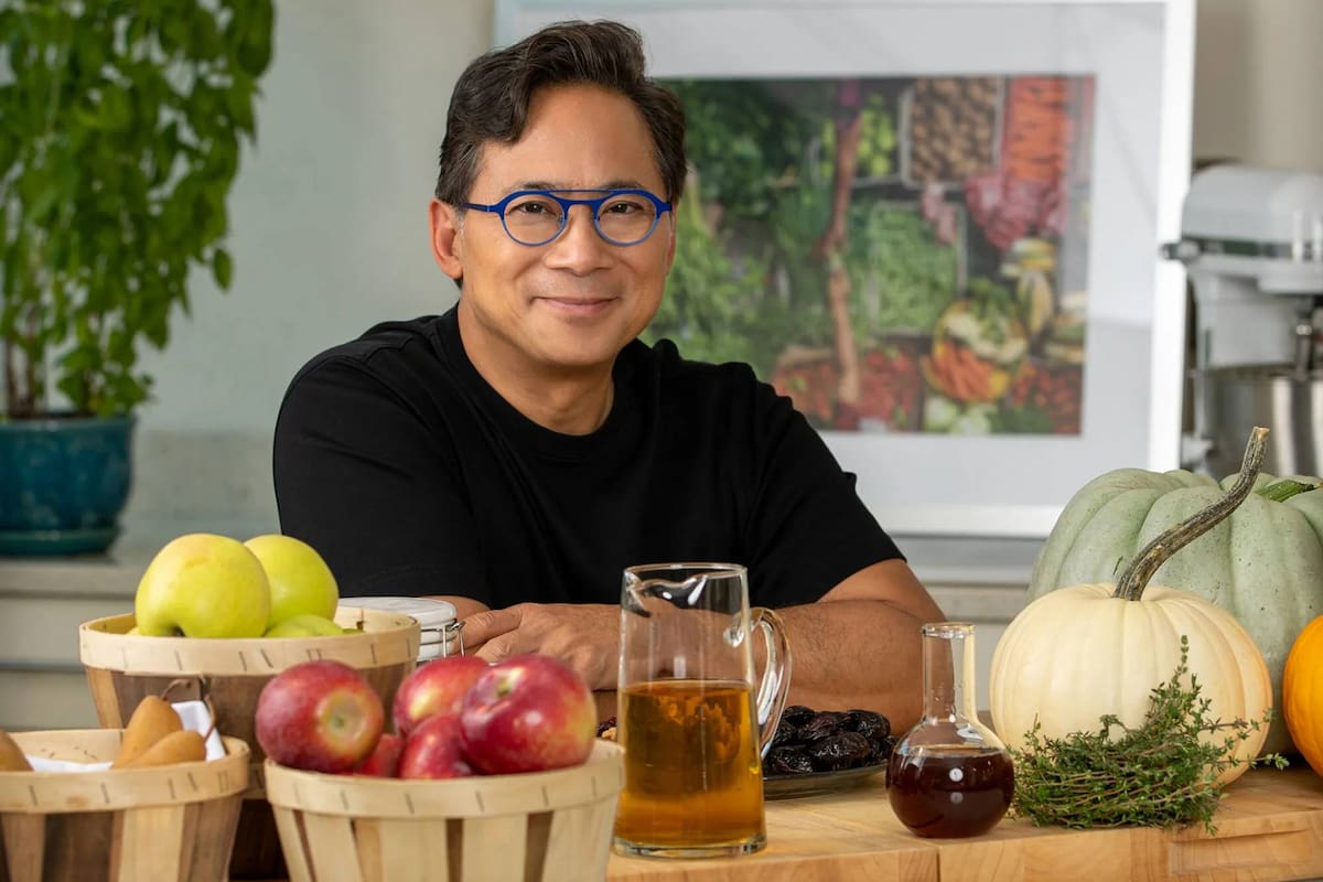 El médico y científico con trayectoria en la salud metabólica, sostiene que esta fruta puede ayudar a quemar grasa corporal perjudicial sin necesidad de hacer dieta estricta o ejercicio adicional