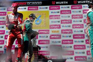 Súper TC 2000: Llaver lideró de punta a punta y ganó la carrera en La Pampa