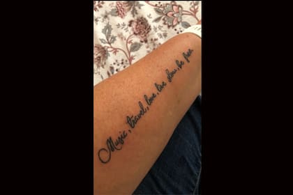 El mensaje de Cynthia para su familia compuesta por Ale, María, Nico, Cami, Iaia, Gaby, Georgie, Granny Mary, Eddie, Charlotte y Fred