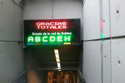 El mensaje en homenaje a Gustavo Cerati en la estación Echeverría del subte B