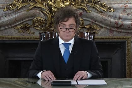 El mensaje presidencial se transmitió desde el Salón Blanco de la Casa Rosada