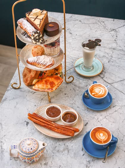 El menú de este restaurante invita al cliente a viajar a Italia sin estar allí, con dulces como la sfogliatella, el cannoli clásico o siciliano y cornetto