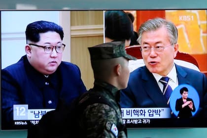 El líder del régimen de Pyongyang y el presidente surcoreano se verán las caras por primera vez este viernes