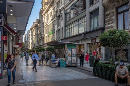 El mercado del retail sortea un período de pocas operaciones, escasas aperturas y extensas renegociaciones; qué pasará este año