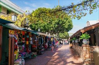 El mercado mexicano de Los Angeles que aún espera un boom por el Mundial de fútbol en California