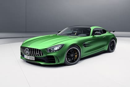 El Mercedes-Benz AMG GT R en su tan llamativo color verde