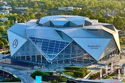 El Mercedes-Benz Stadium de Atlanta será sede de ocho partidos del Mundial 2026 (Instagram/@stadiumvagabond)