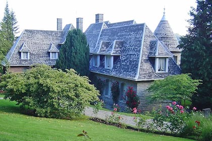 El Messidor, una creación del arquitecto Alejandro Bustillo, enclavada en un sitio de estabilidad y belleza de la Patagonia argentina