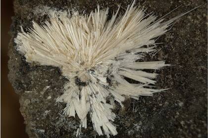 El metamunirito se encontró en una mina, como muchos de los 208 nuevos minerales