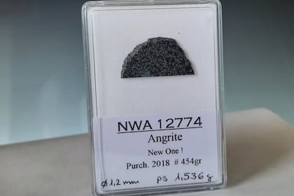 El meteorito NWA 12774 pertenece a una clase muy rara llamada angríta