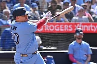 Doble decisivo de McAdoo en el 7º lleva a Azulejos a victoria de 4-1 sobre Yankees