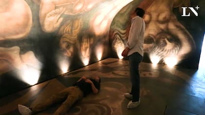 El mexicano Rafael Toriz reveló algunos secretos del mural de Siqueiros en Perdidos en Buenos Aires.
