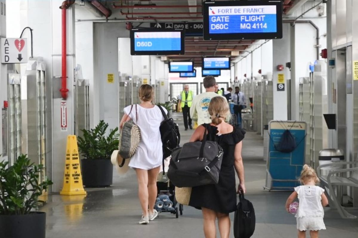 El MIA ha comenzado a implementar las puertas de pase automatizado Clear eGates en los controles de seguridad