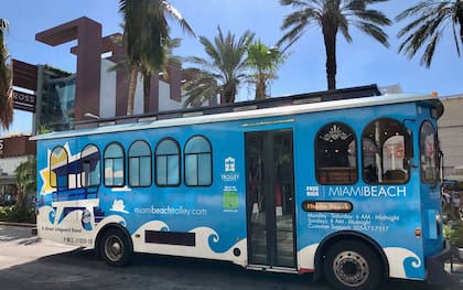 El Miami Beach Trolley es un servicio de tranvía o autobús urbano operado por la ciudad de Miami Beach que es 100% gratuito.