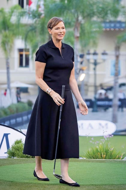 El miércoles 6, en la plaza del Casino de Mónaco, se llevó a cabo el torneo de golf Princess of Monaco Cup, en apoyo a la Fundación Princesa Charlene de Mónaco.