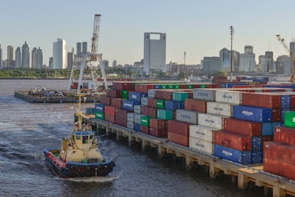 El miércoles no habrá actividad en los puertos