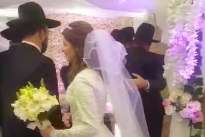 El miércoles pasado una pareja de judíos ortodoxos se casaron y violaron el aislamiento social preventivo y obligatorio