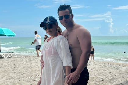 El migrante quedó separado de su mujer y su hija, que permanecen en Florida