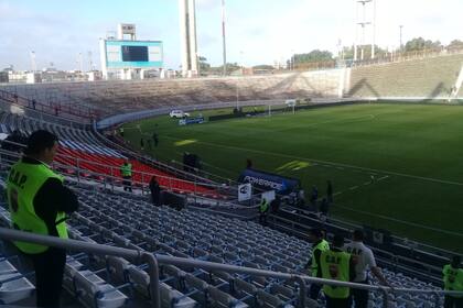 El estadio José María Minella sufrió  el robo de cables y elementos técnicos del tablero eléctrico