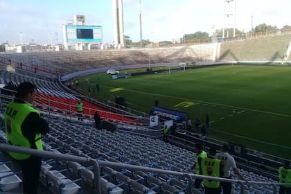 El estadio José María Minella sufrió  el robo de cables y elementos técnicos del tablero eléctrico