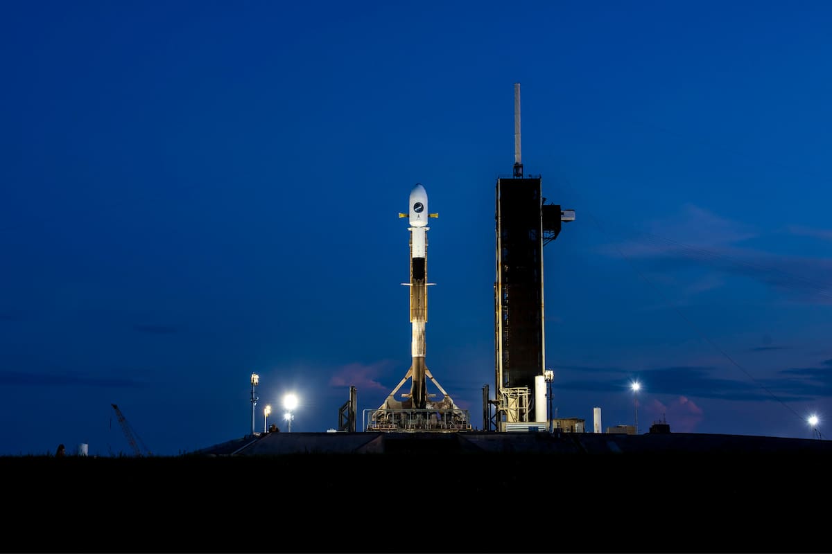 El mini transbordador X-37B despegó desde Cabo Cañaveral en una operación que la Fuerza Espacial catalogó como parte de sus experimentos estratégicos más avanzados