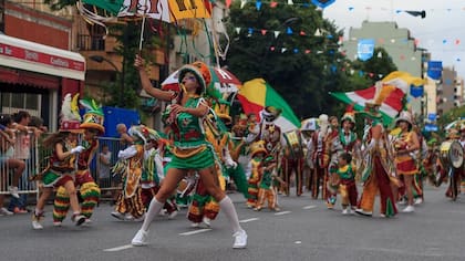 El Ministerio de Cultura confirmó que habrá ocho corsos en la calle, seis en plazas y uno en un polideportivo