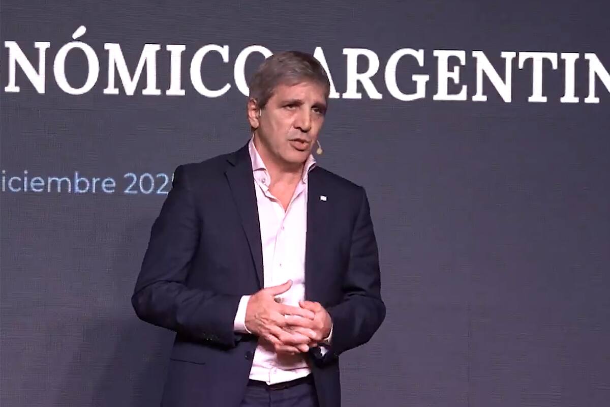 El Ministerio de Economía que conduce Luis Caputo emitió nuevamente deuda en el mercado por US$1000 millones