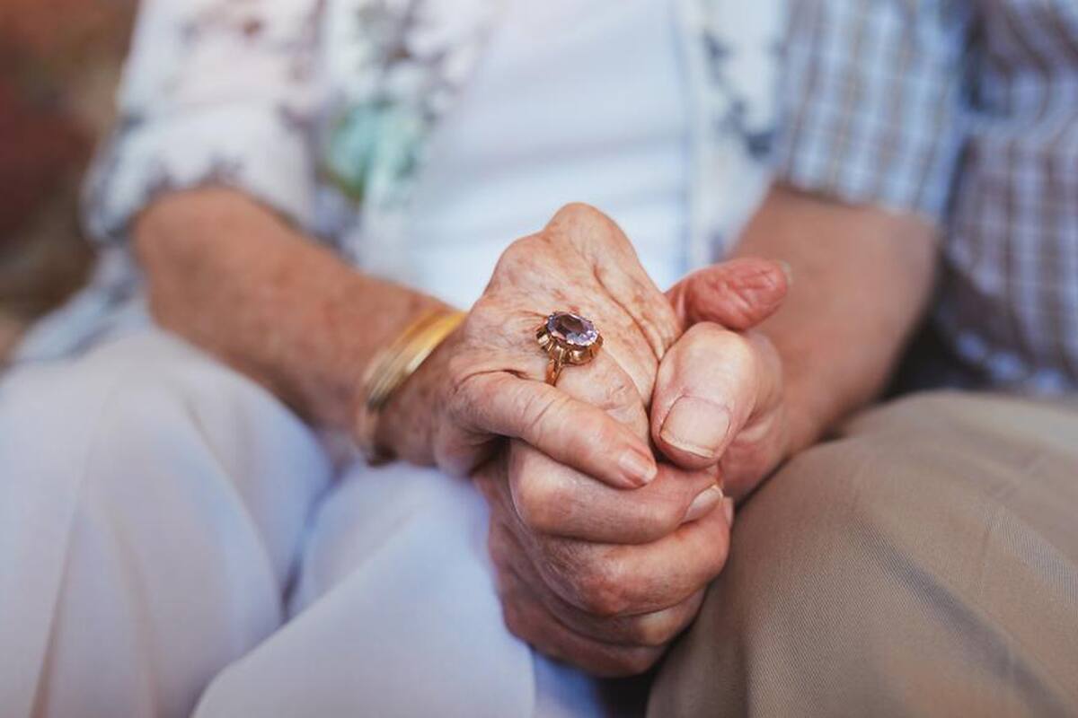 El Ministerio de Salud de la Nación recomendó que los adultos mayores de 65 años deberían aislarse porque forman parte del grupo de riesgo del Covid-19