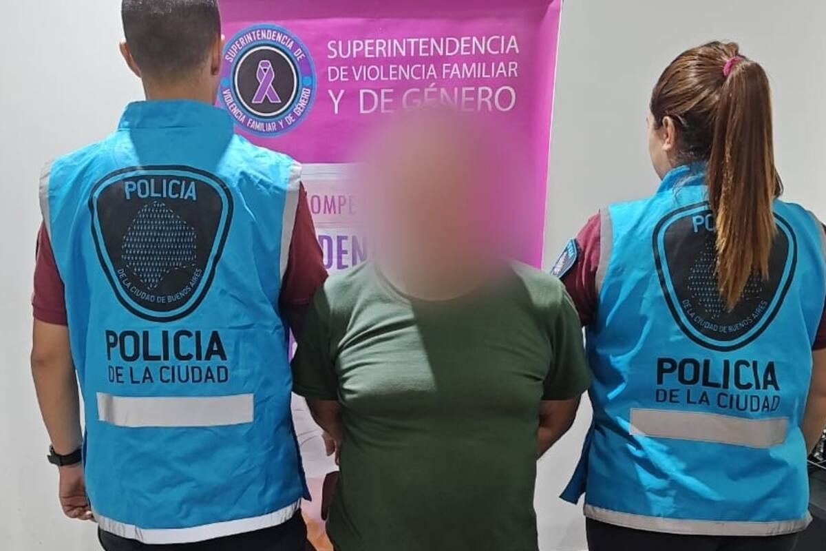 El Ministerio Público Fiscal porteño informó que durante el procedimiento “se verificaron las condiciones de extrema vulnerabilidad en que se encontraba la mujer, debido a la falta de diagnóstico y tratamiento médico adecuado, y a las pésimas condiciones ambientales y de higiene a las que el marido, un psiquiatra de 72 años, la tenía sometida”