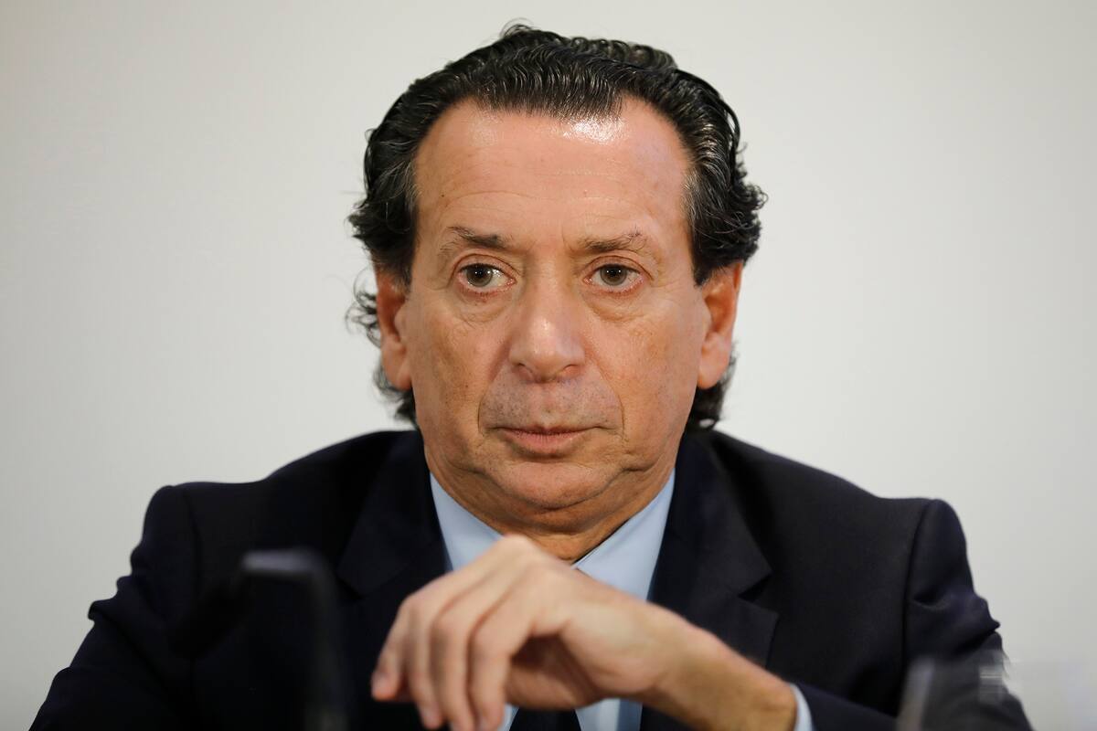 El ministro admite que hubo discusiones acaloradas, pero dice que no quiso renunciar