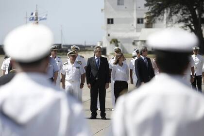 El ministro Agustín Rossi participó del acto en la Base Naval de Mar del Plata