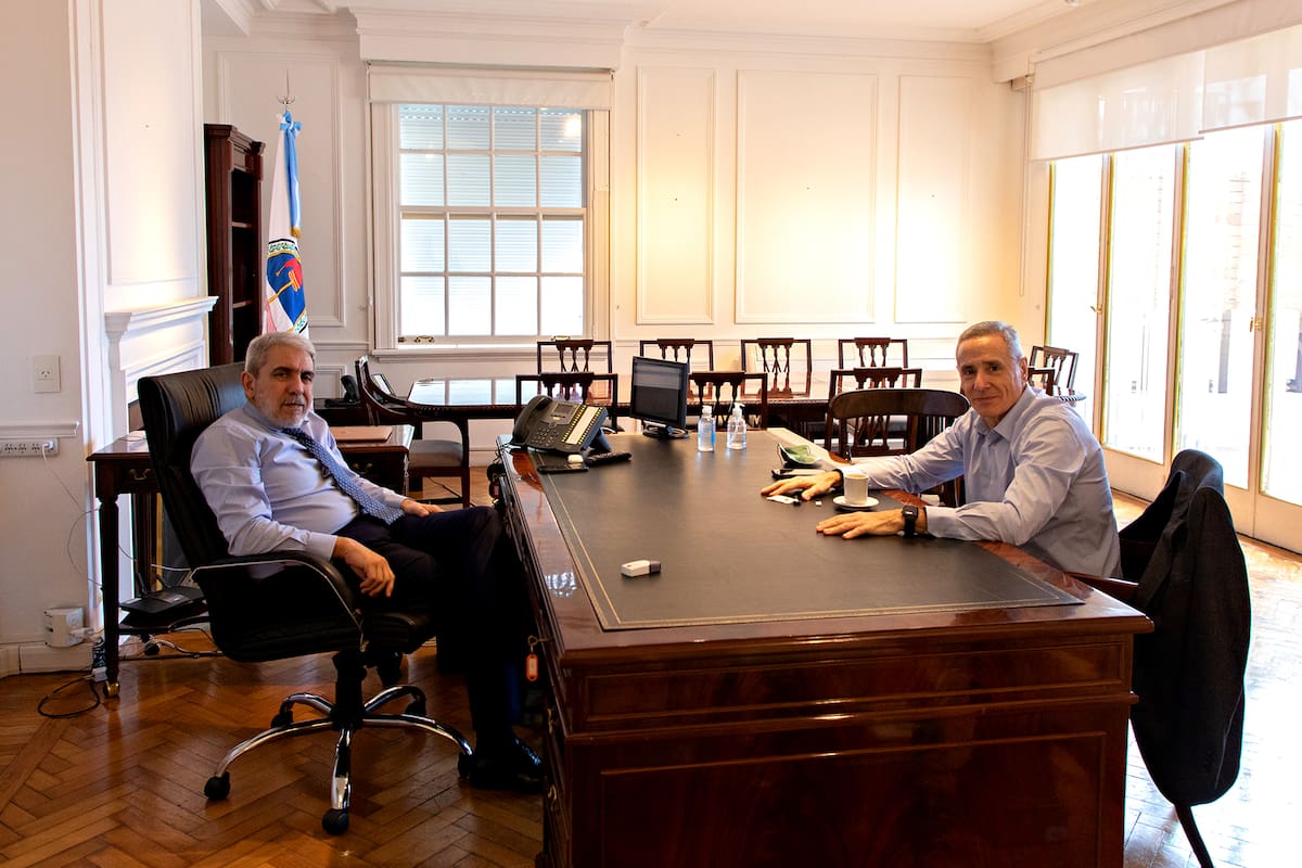 El ministro Aníbal Fernández conversó con Marcelo Saín sobre la situación en Rosario
