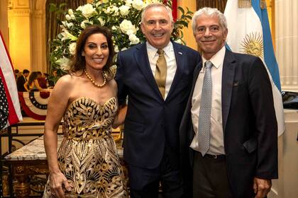El Ministro Cúneo Libarona en la elebración del Día de la Independencia en la Embajada de Estados Unidos