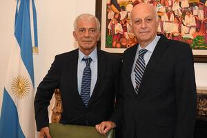 El ministro Cúneo Libarona visitó al Procurador Casal para proponerle la creación de una fiscalía anticorrupción
