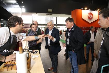 El ministro de Agricultura, Julián Domínguez, recorrió Caminos y Sabores en el último día de la exposición