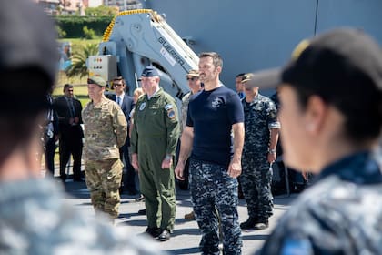 El ministro de Defensa, Luis Petri, encabeza un acto en la Base Naval de Mar del Plata