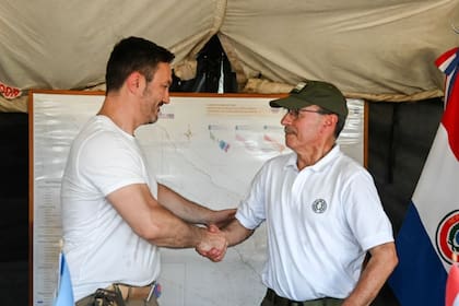 El ministro de Defensa, Luis Petri, firmó un acuerdo de cooperación en la vigilancia de la frontera con su par paraguayo, general (R) Oscar González