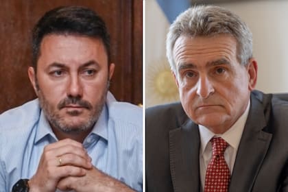 El ministro de Defensa Luis Petri junto al exjefe de Gabinete de Alberto Fernández, Agustín Rossi