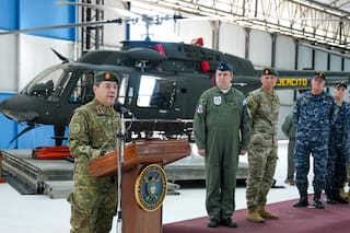 Gestiones reservadas por la compra de equipamiento para los F-16, submarinos y drones