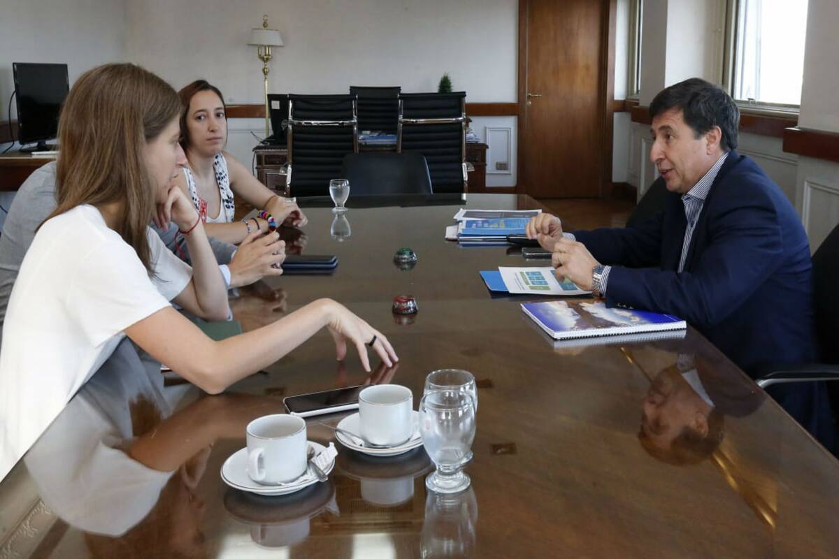 El ministro de Desarrollo Social de la Nación, Daniel Arroyo, se reunió con su par de la Ciudad, María Migliore, para acordar la entrega de tarjetas en el territorio porteño