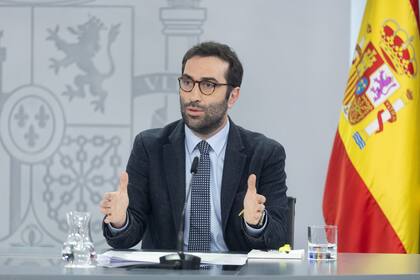 El ministro de Economía, Comercio y Empresa del gobierno español, Carlos Cuerpo