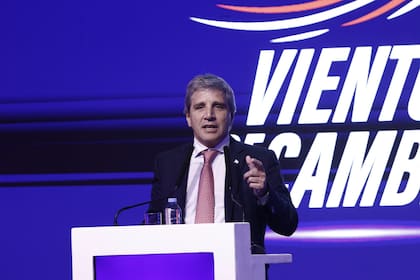 El Ministro de Economía de la Nación Argentina Toto Caputo en la conferencia libertaria vientos de cambio.