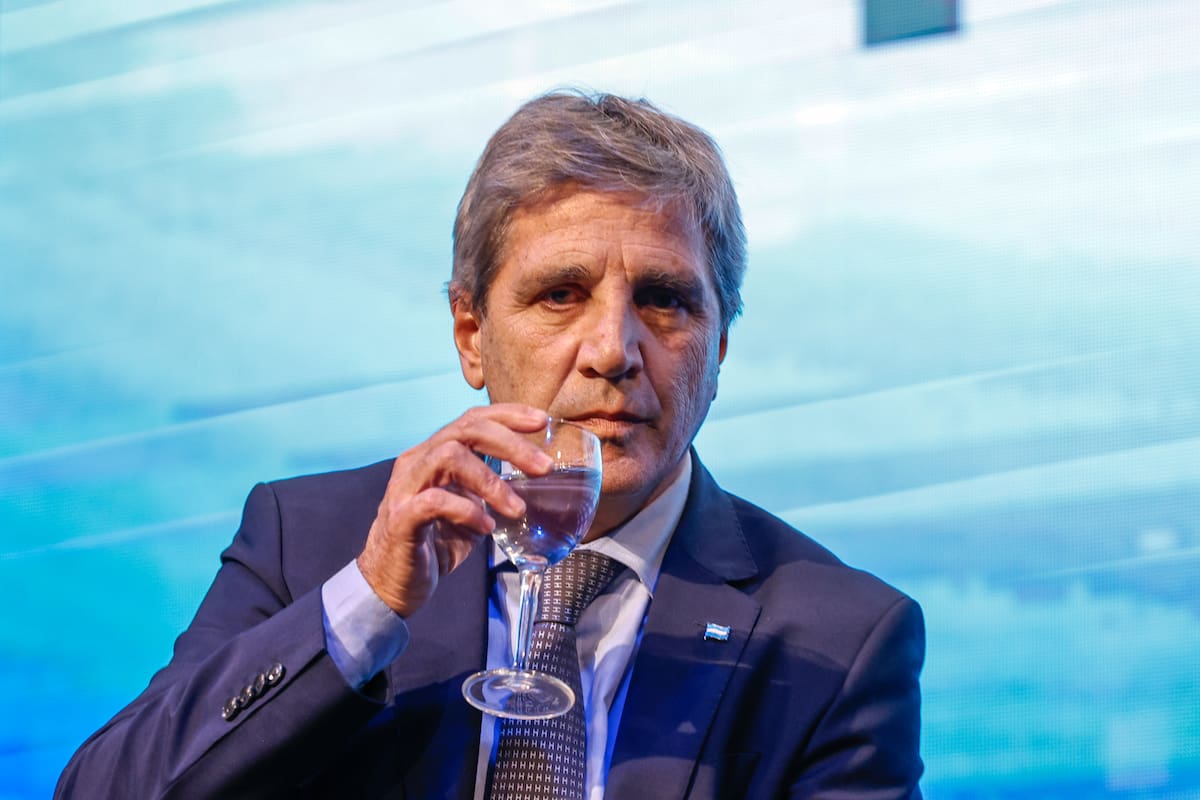 El ministro de Economía, Luis Caputo