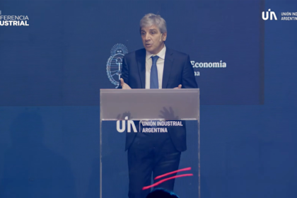 El ministro de Economía, Luis Caputo