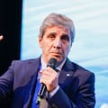 Luis Caputo aclaró sus dichos sobre la industria tras las críticas de empresarios