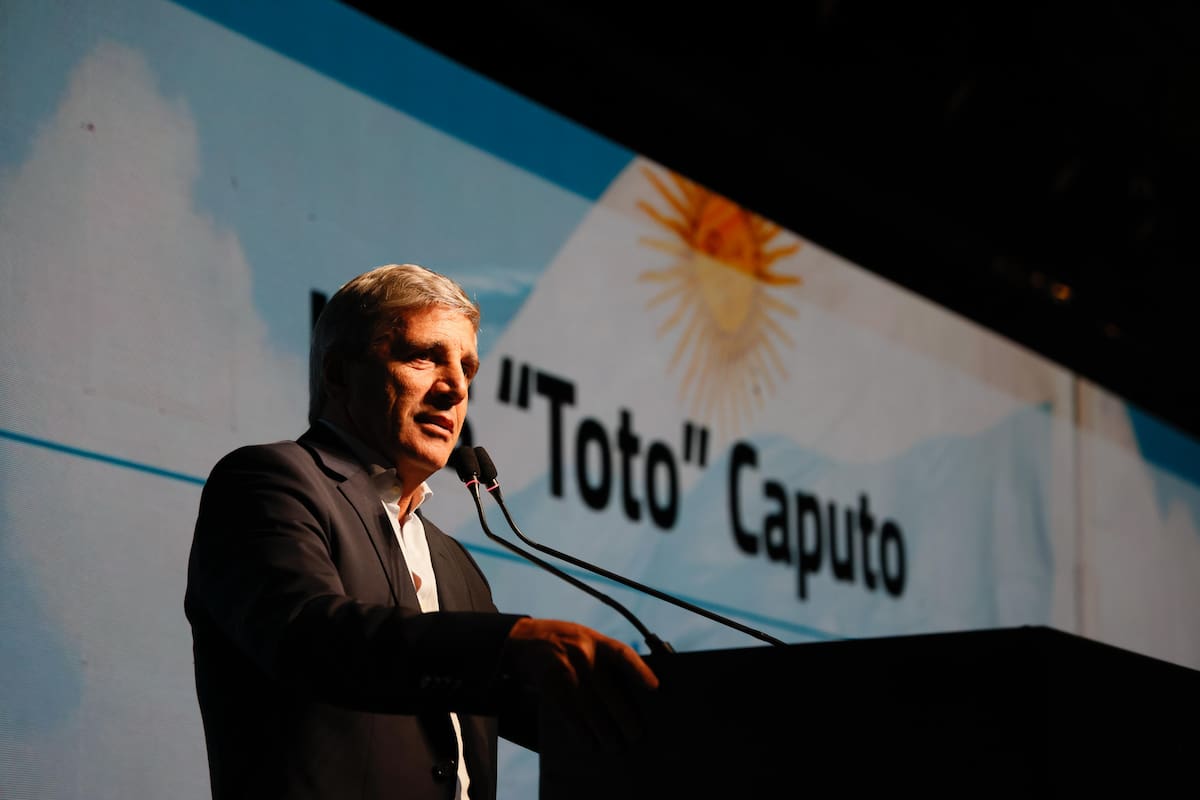 El ministro de Economía, Luis Caputo