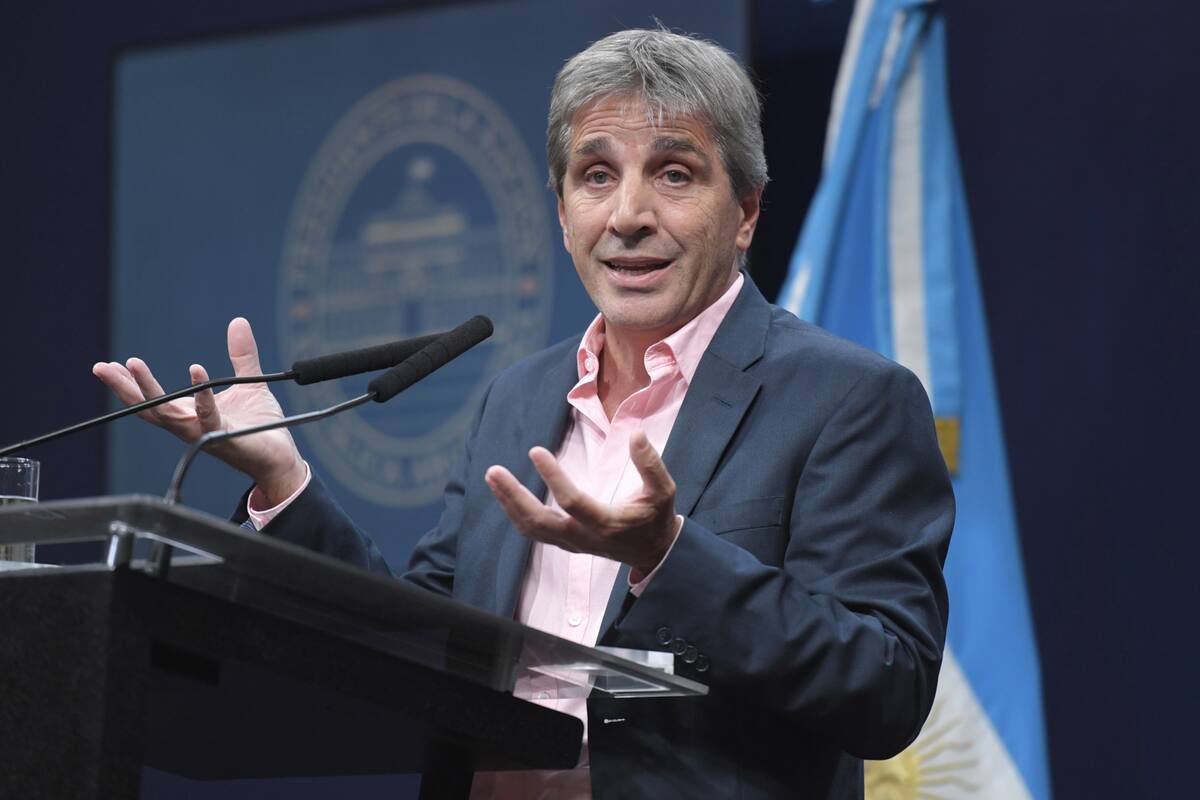 El ministro de Economía, Luis Caputo