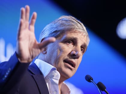 El ministro de Economía, Luis Caputo, en una de sus últimas exposiciones públicas