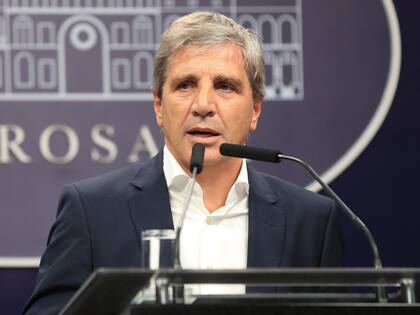 El ministro de Economía, Luis Caputo, implementó una rebaja temporal de las retenciones